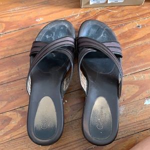 Air Vela slide by Cole Haan with AirMax by Nike soles, very good condition